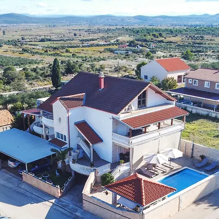 My Dalmatia - Dada 2 With Pool Daire