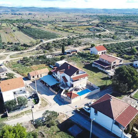 My Dalmatia - Dada 2 With Pool Apartamento