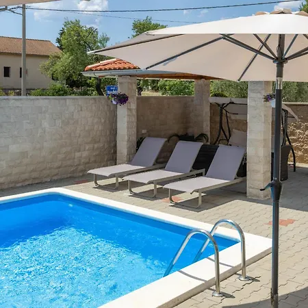 아파트 My Dalmatia - Dada 2 With Pool 비오그라드나모루
