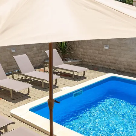 My Dalmatia - Dada 2 With Pool 아파트 *